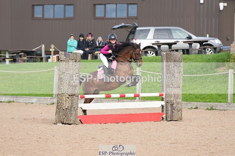 250921-102510-02181 - Cls 4 Pony British Novice and 80cm