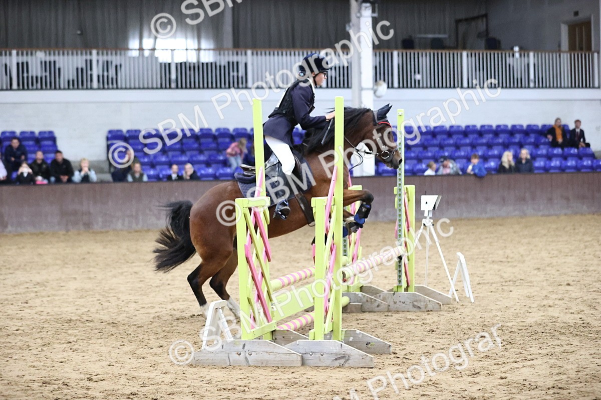 SBM_001416 - Class 5 - Henlow Veterinary Hospital 70cm