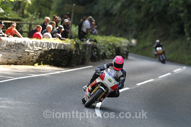 FOM_1172 - Classic TT Lap of honour