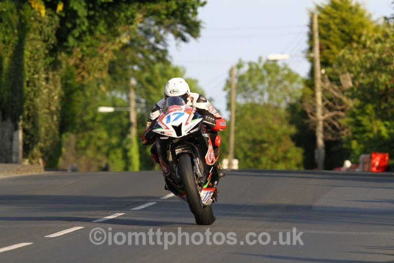 Dan Kneen Kawasaki / Cookstown B.E.Racing - Tuesday Practice Solos