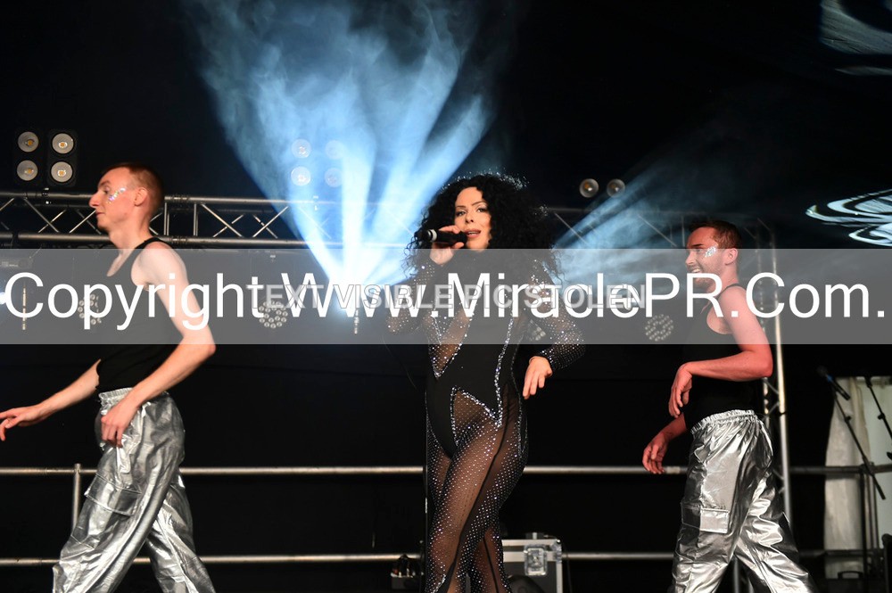 SH4_6229 - The Cher Experience