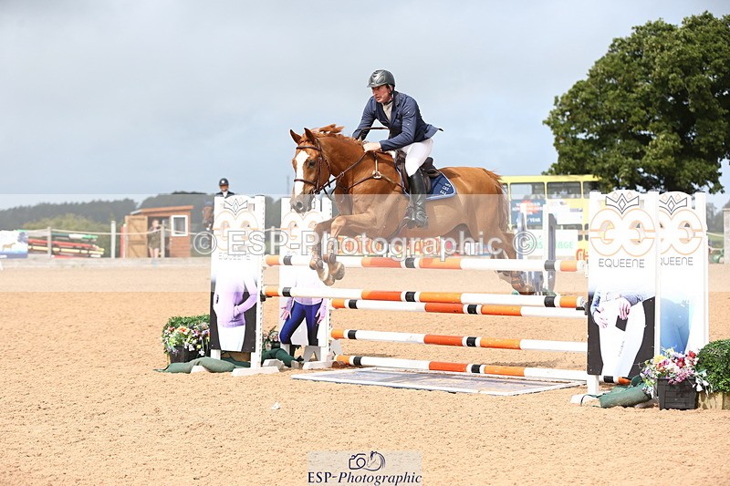 230812A-121201-08795 - Cls 32 Foxhunter