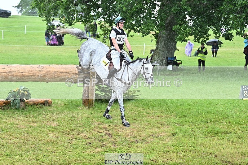 240526-124115-22120 - 404-DEERPAIRC_REVELRY-Max_Warburton