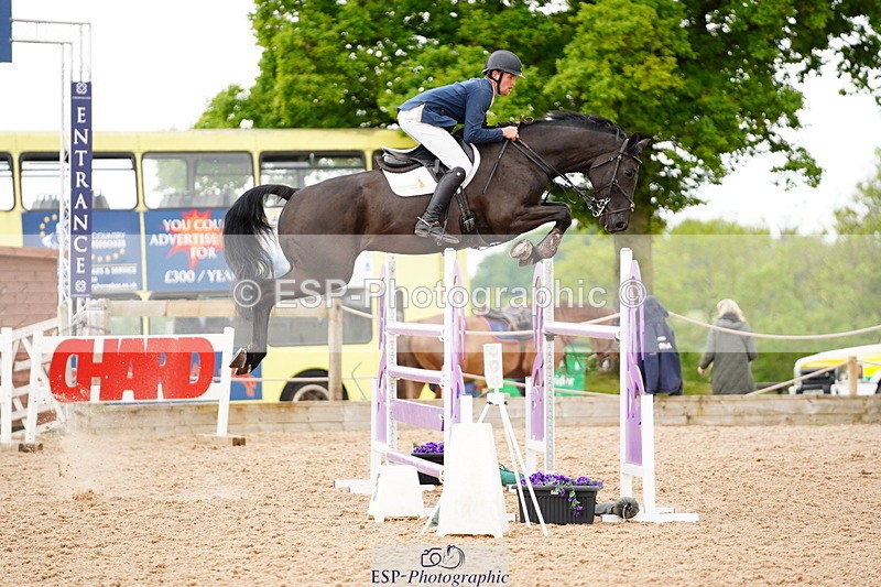 240524A-135314-04114 - Cls 17 National 1.30m