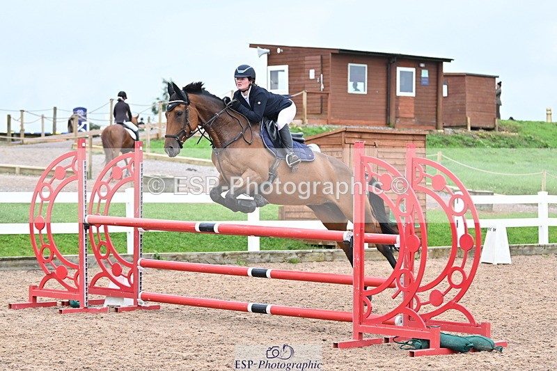 240907A-123738-01460 - Cls 9 1.10m Amateur Qualifier