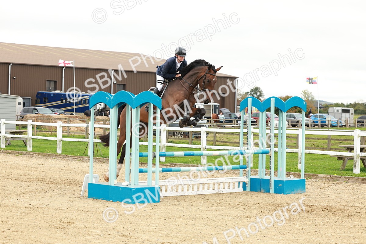1I0A7017 - Class 2 - Senior British Novice