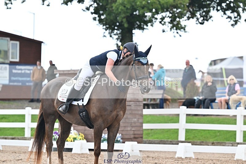 250907-135229-08617 - 006-Verity.PerryVogue