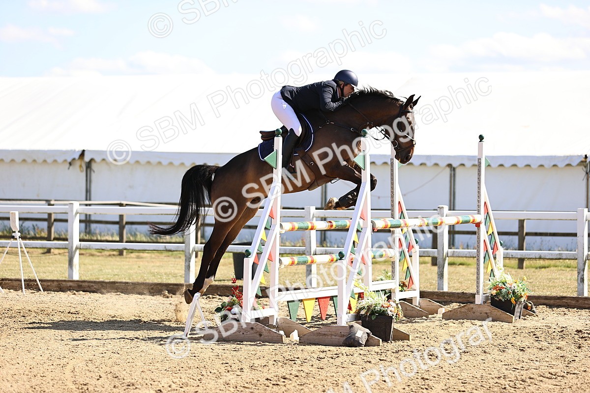 SBM_015673 - Class 16 - Senior foxhunter - 1.20m Open
