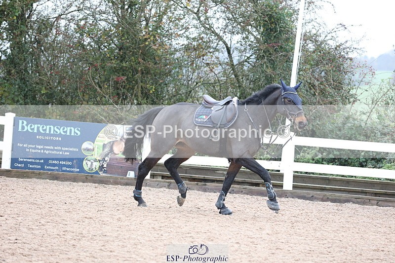 231112A-122826-04025 - Cls 19 Snr 1.05m Open