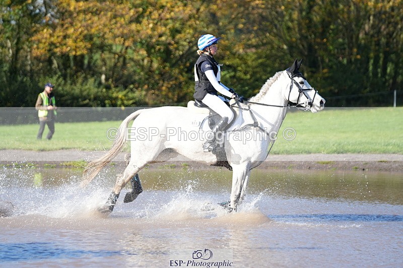 251024A-110452-07078 - A-011-Tara.Moore