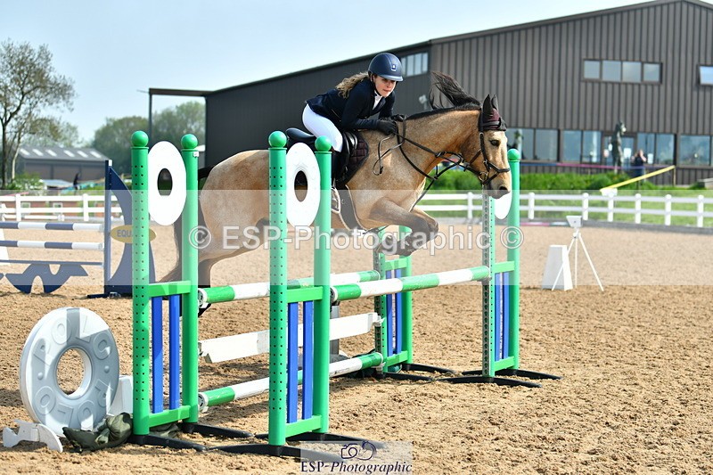 230514A-100812-02169 - Cls 22 Pony Discovery & 90cm Open