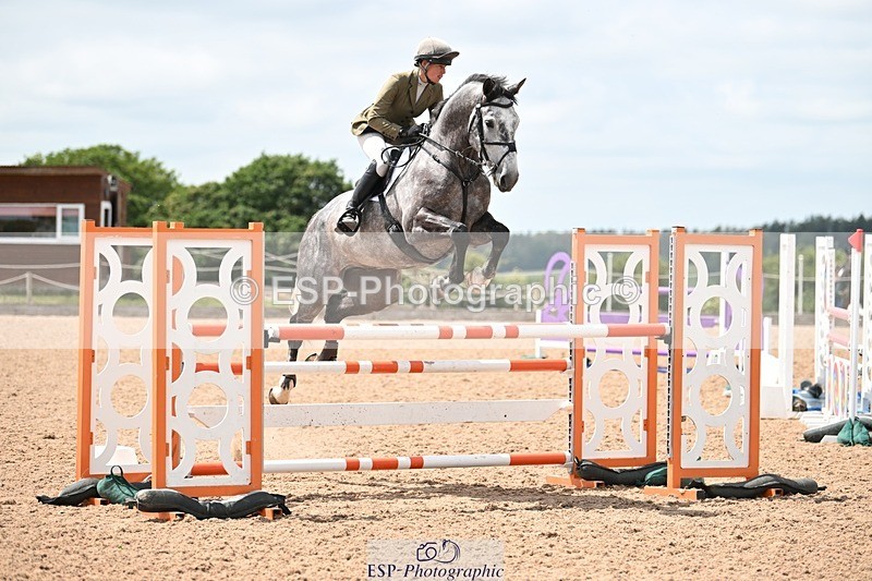 250611-134214-00692 - Cls 6 Snr Foxhunter & 1.20m Open