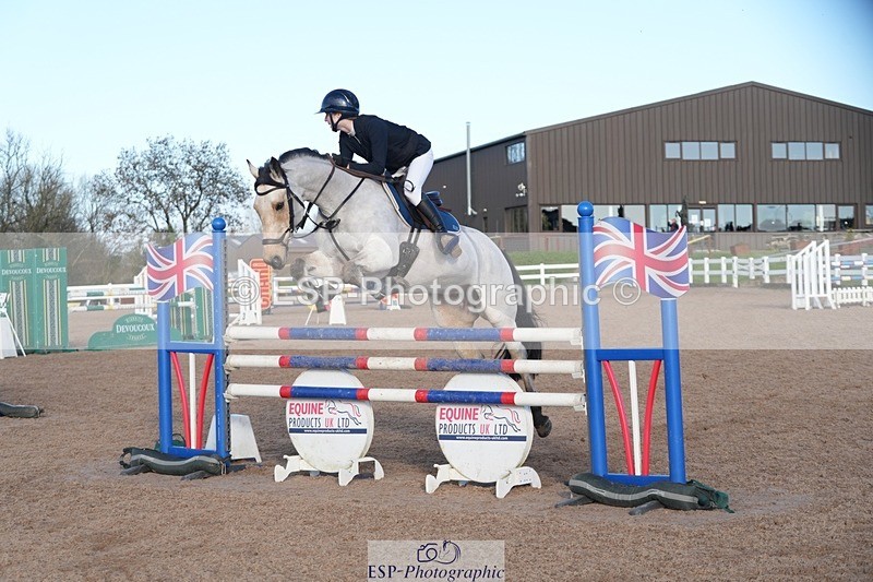 251130-122802-01184 - Cls 9 Pony Fox & 1.10m Open