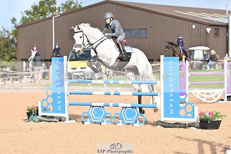 251005-101727-02716 - Cls 15 Foxhunter and 1.20m