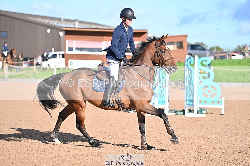 231014A-102531-04086 - Cls 18 Newcomers & 1.10m Open