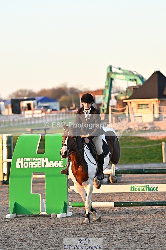 250401-192931-01031 - 90cm Classes