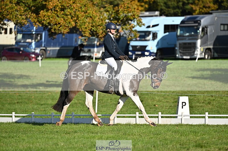 251024A-100625-08229 - G-552-Rachael.Whittaker