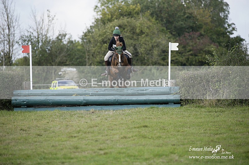  WWHT 171021 3165 - Intermediate (0.90m)  17/10/21