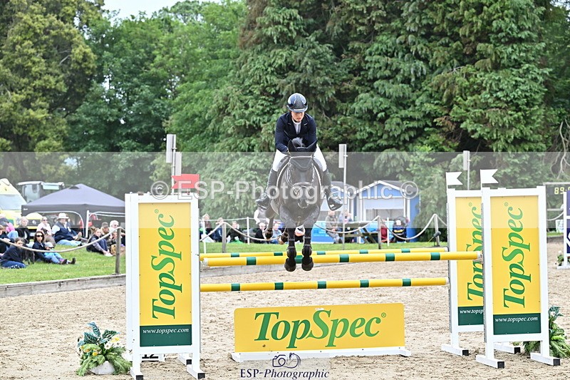 250524A-131236-11310 - D-409-Kirsty.Chabert-HERALDIKS.GIRL.OPPOSITION