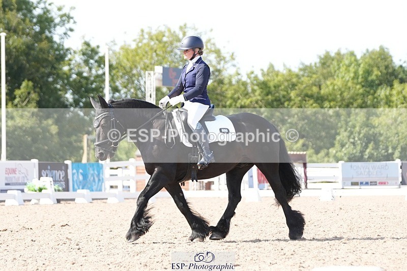 250817-163355-11732 - 188-Marina.GreenawayHynholme.Gladiator