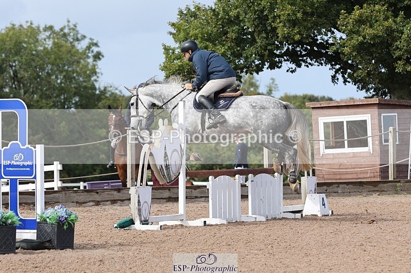 250911-141202-02342 - Cls 5 Chard Snr 90cm Speed Derby