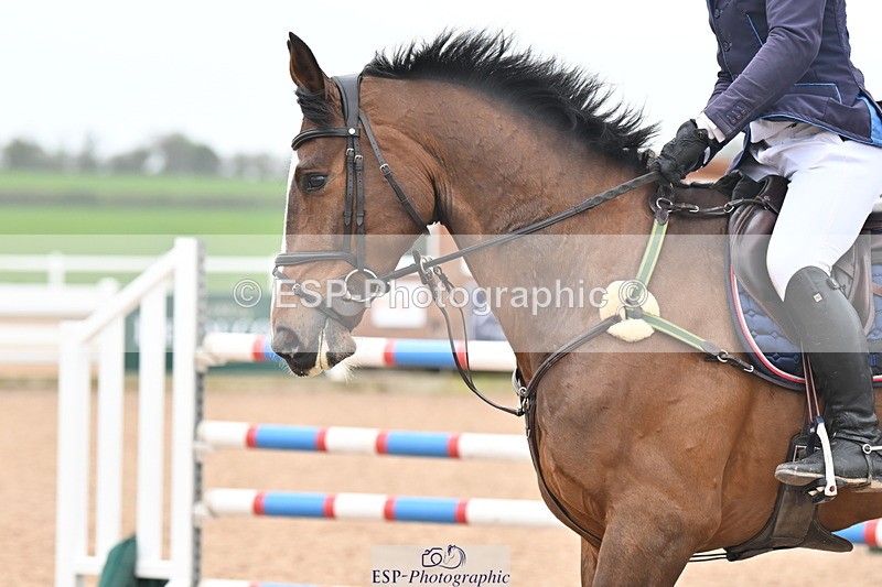 240406A-145649-04057 - Cls 15 Foxhunter