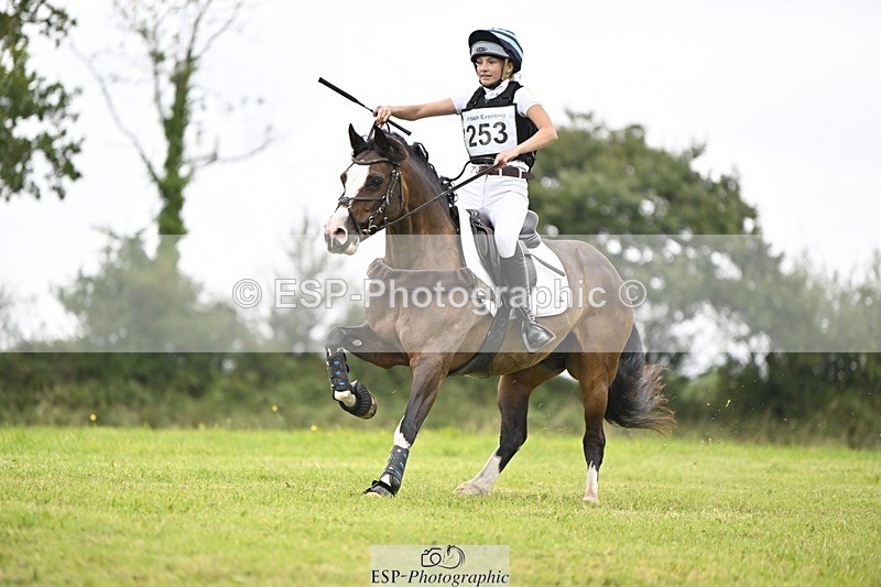 240831A-141341-03571 - 253-Kelsey.Webber-YARTY.RIBBONS