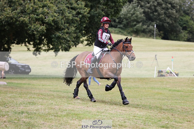 240825X-161018-36425 - 80cm XC 15.30 to 16.30