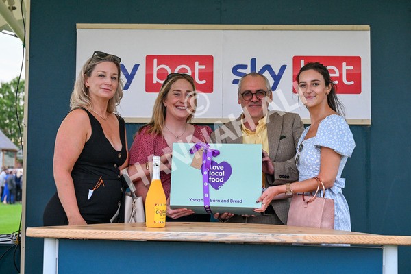 250725-Race 6-Luna A Inbhir Nis-0514 - Race 6 8.23pm Sky Bet Go-Racing-In-Yorkshire Summer Festival Handicap