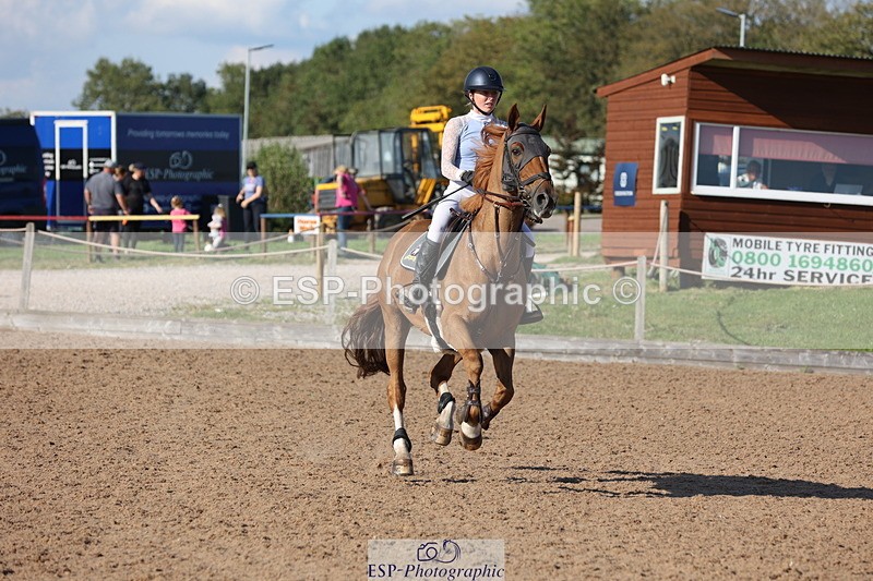 230915A-162704-03172 - Cls 6 Snr 1.05m Derby