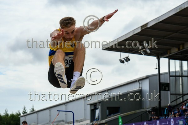 Sen25SUN-916960 - Field Male