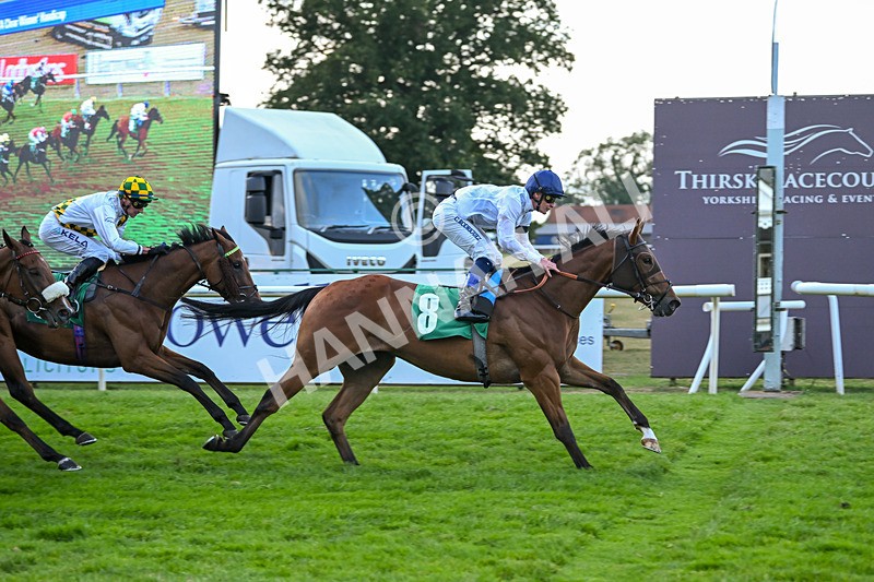 150825-Race 4-Fire Flame-2828 - Race 4