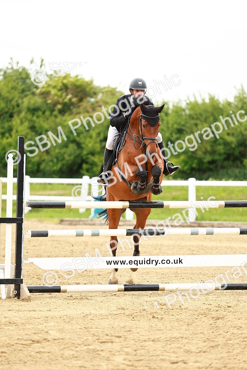 SBM_000948 - Class 5 - Senior Foxhunters - 1.20m