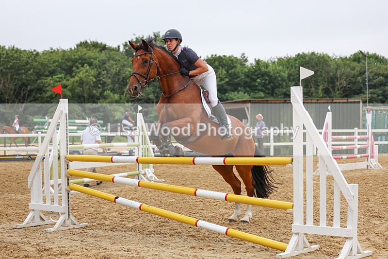 3E7A6379 - Class 8: Senior Newcomers/1.10m open