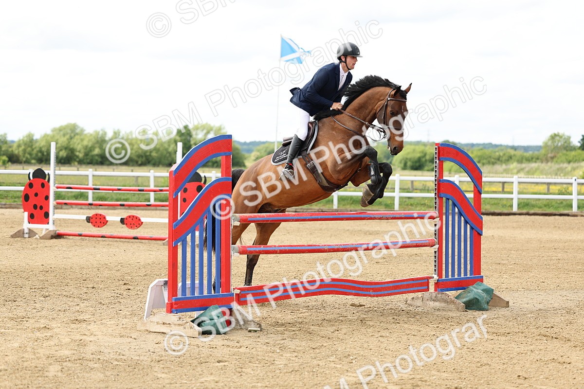 SBM_005957 - Class 19 - Senior Newcomers - 1.10m