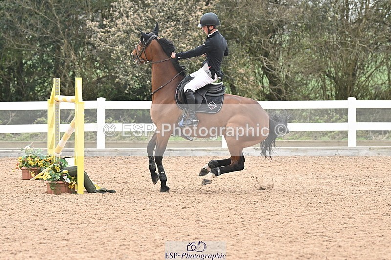 240406A-153621-04176 - Cls 17 National 1.30m Open