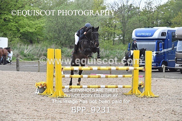 BPP_9231 - CLASS 30 SUN Senior Newcomers/ 1.10m Open