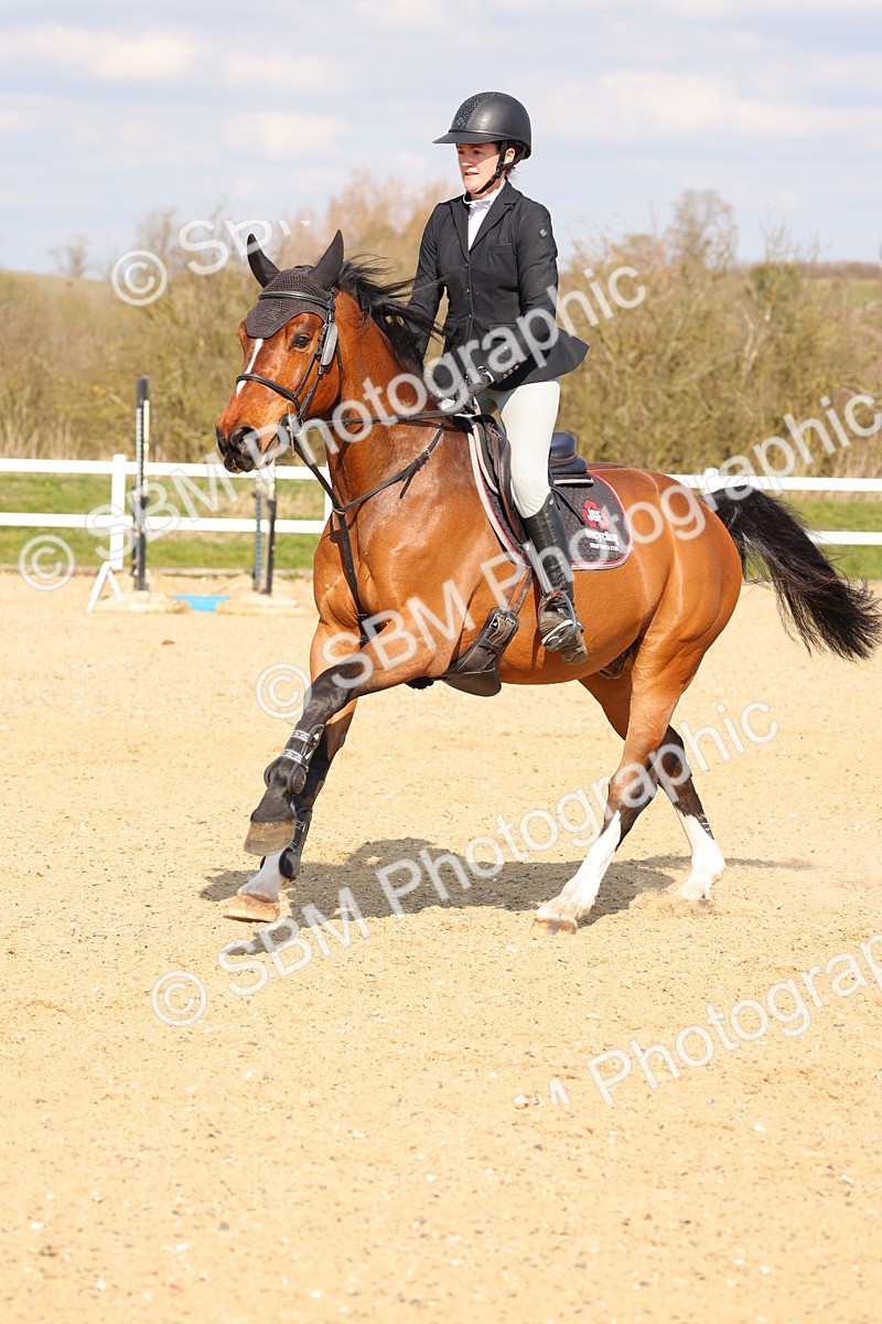 SBM_001520 - Class 4 - Senior Newcomers - 1.10m