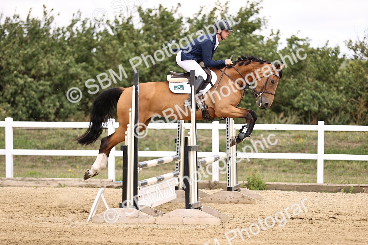 SBM_004128 - Class 3 -  Senior British Novice - 90m Open