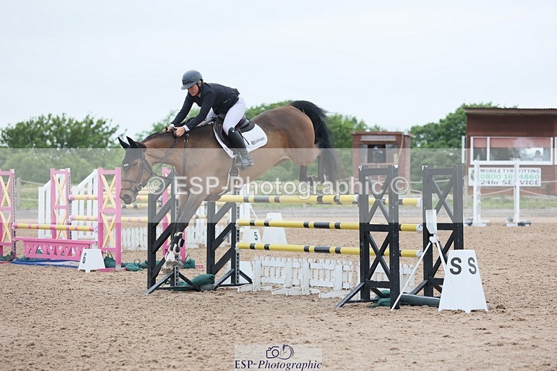 250524-131625-04973 - Cls 15 Snr Fox 1st Rnd