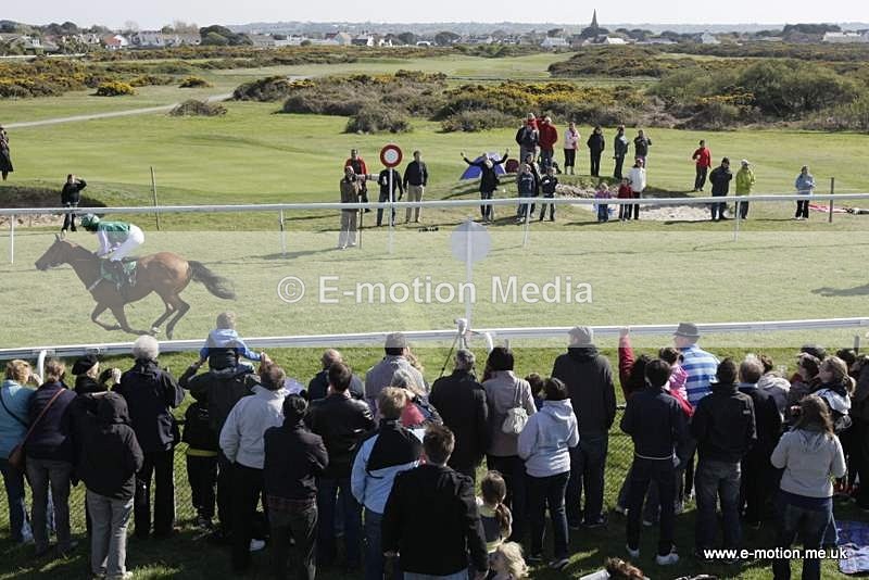 Race 4 6 - Gsy Race Finish Line 03/05/10