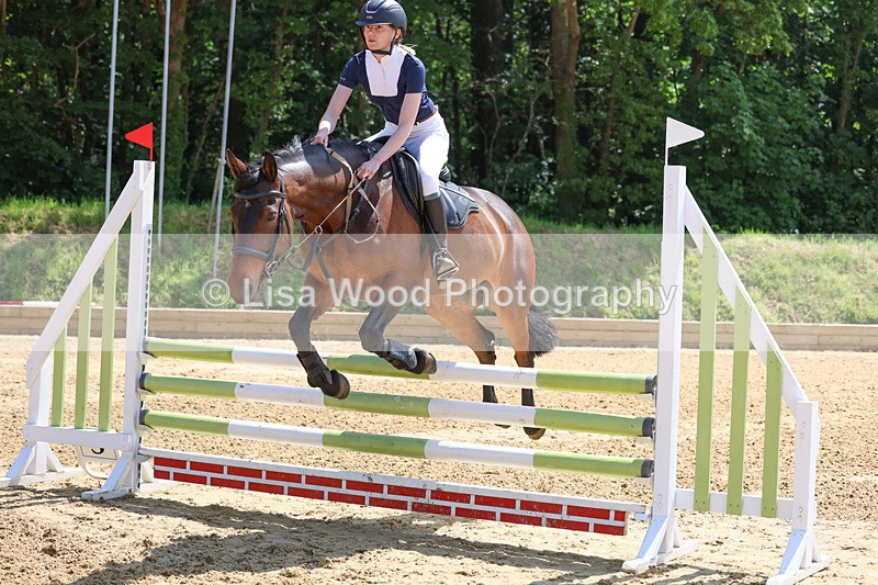 3E7A9941 - Class 9: Senior BN/90cm open