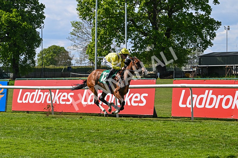 030525-Race 4-Woroodd-3041 - Race 4