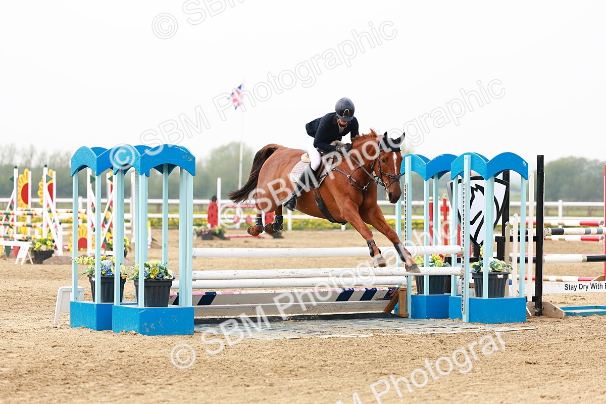  - Class 18 - Senior Newcomers - 1.10m