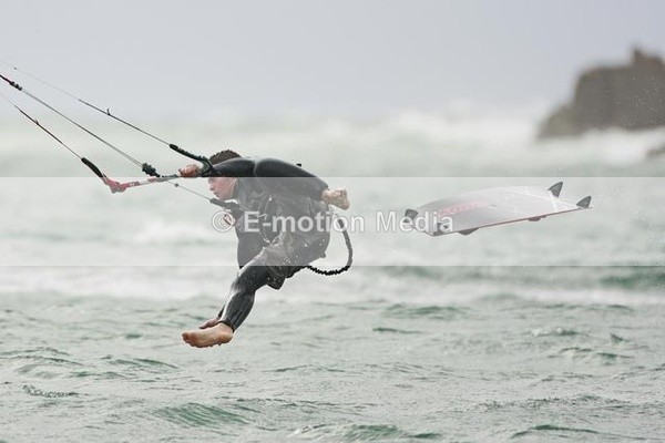 KS 190807-13 - Kite Surfing
