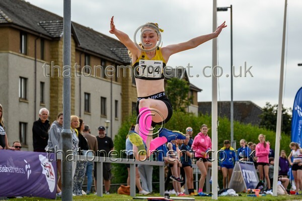 Age25SAT-915403 - Field Female Set One