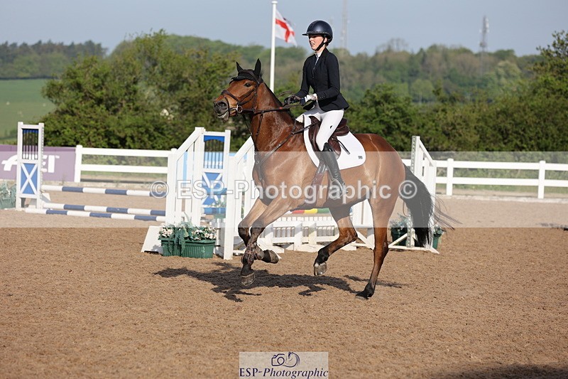 240510A-082018-04186 - Cls 13 British Novice and 90cm Open