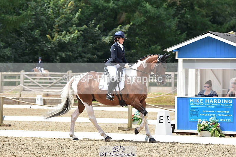 250719A-124830-05736 - 074-Victoria.Hamlyn-White-Langaller.Tarak