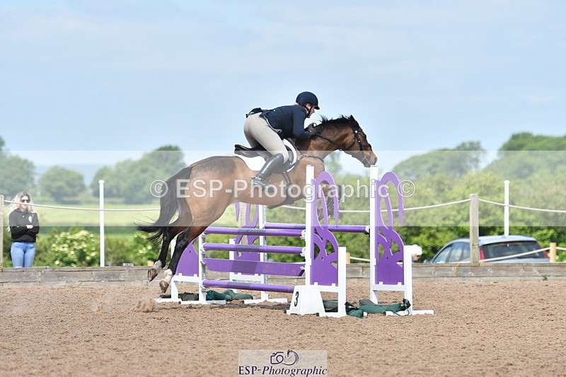 240609A-111500-04462 - Cls 17 Snr 1.05m Open