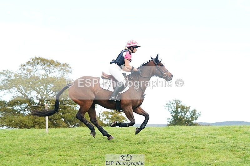 251025A-110642-18492 - E-384-Holly.Horton